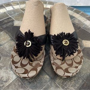 Coach SUKI Black patent  Sz 10 Sandals Black Fringe Rhinestone Logo Thong EXC